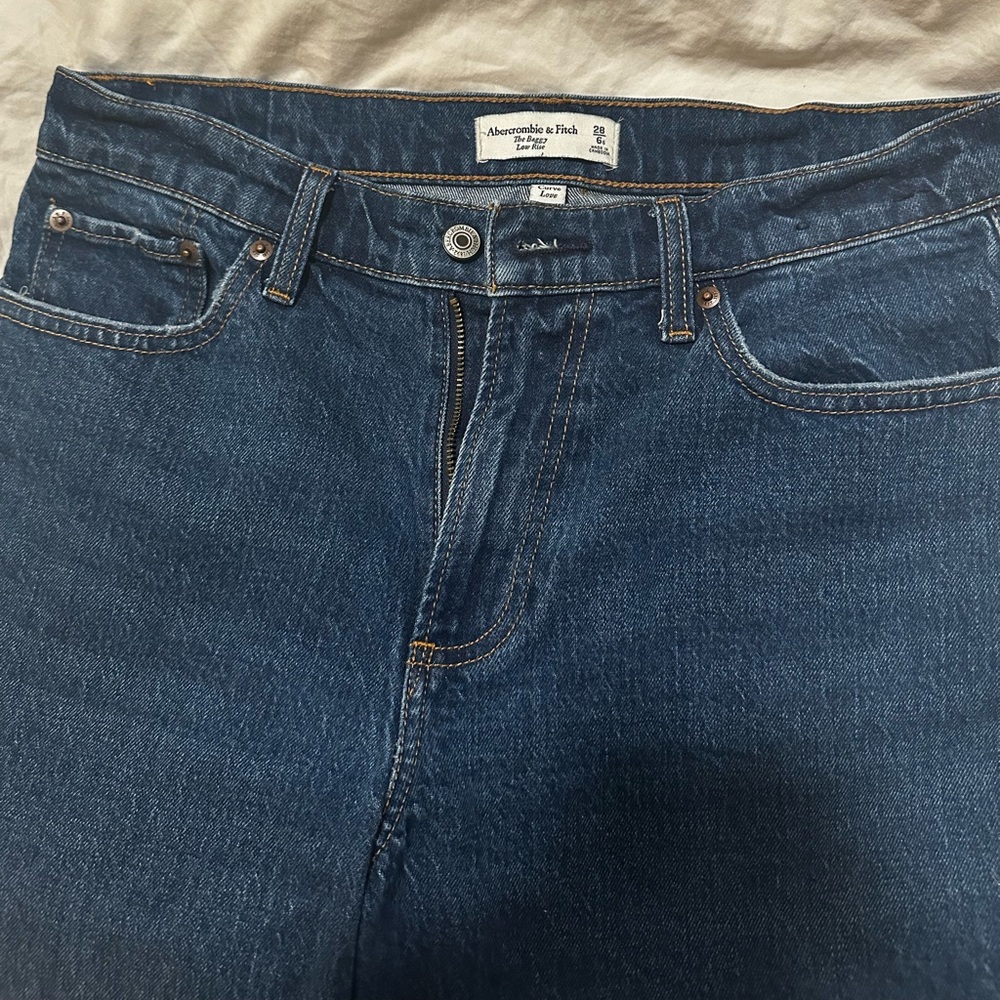 Abercrombie & Fitch Low rise baggy jeans size 6 Short